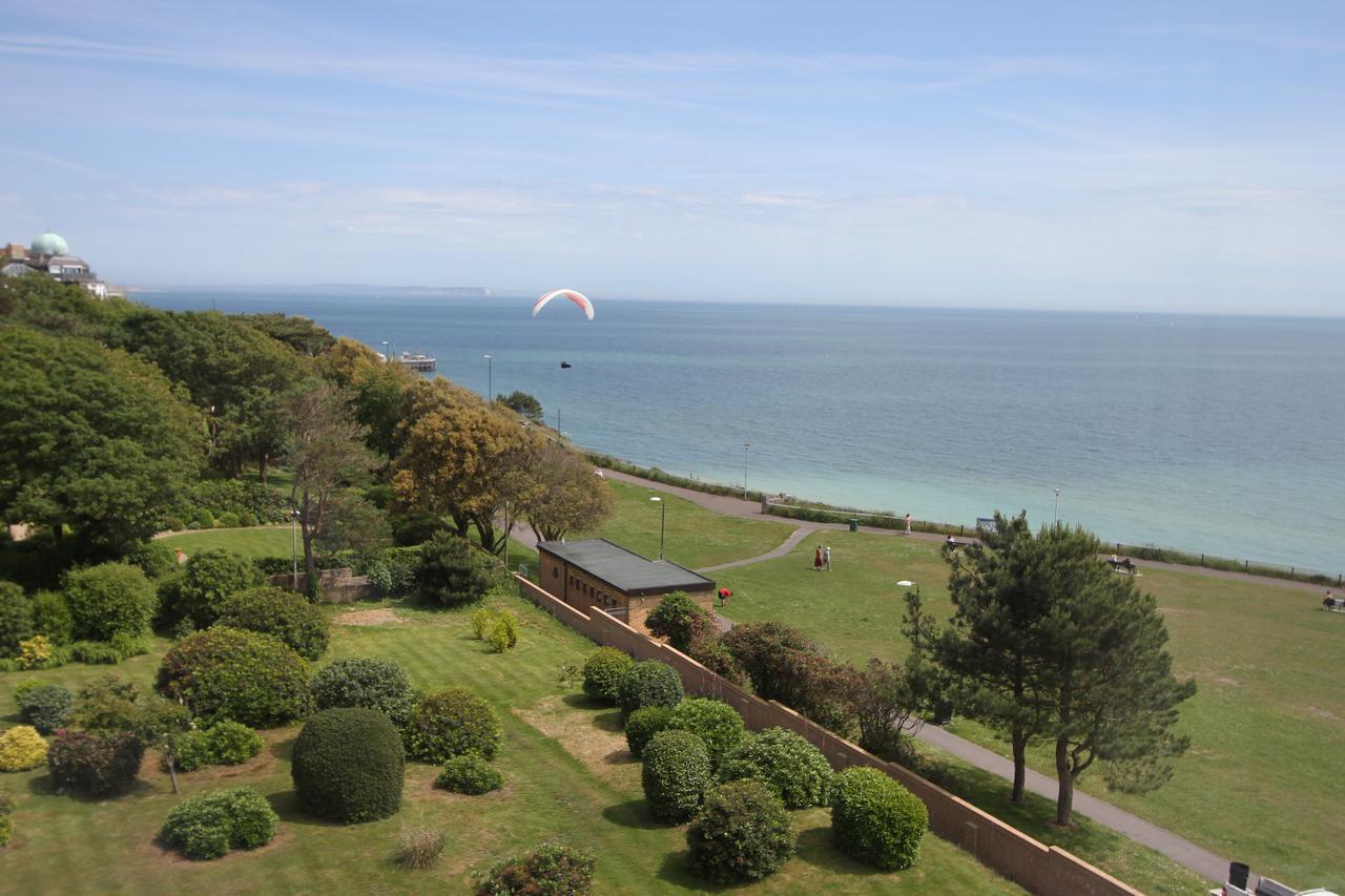 Hotel Riviera By The Sea Bournemouth Exterior foto