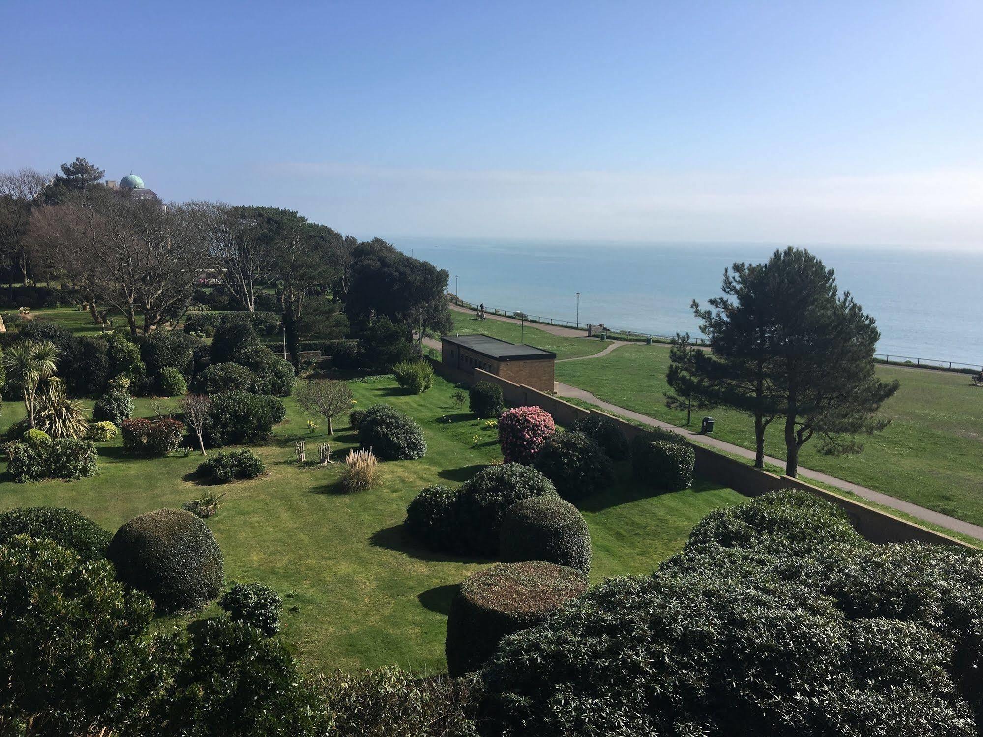 Hotel Riviera By The Sea Bournemouth Exterior foto